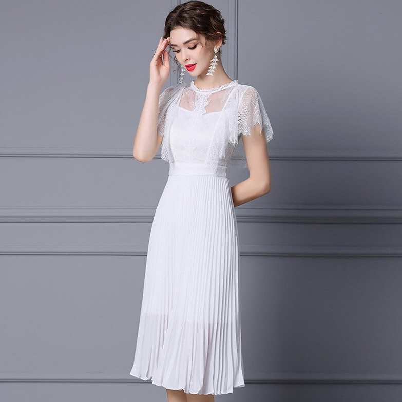 Elegantes Fairy Style Standesamtkleid für die Braut mit Spitze&nbsp;Knielang