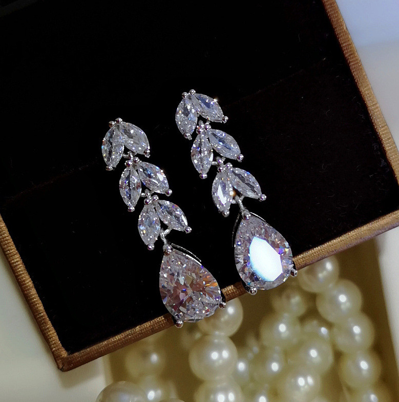 Blumen Kristall Braut Ohrringe Alamea&nbsp;Silber