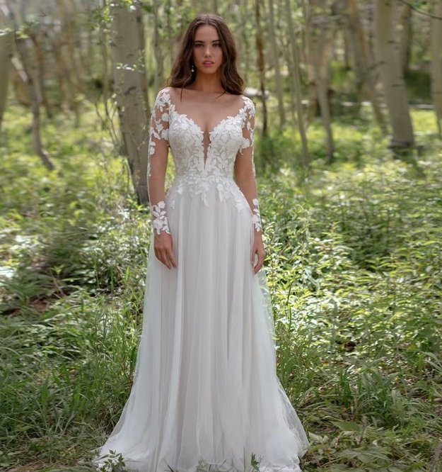 A Linie Langarm Brautkleid Ginella mit Ärmeln aus Spitze und Rückenausschnitt