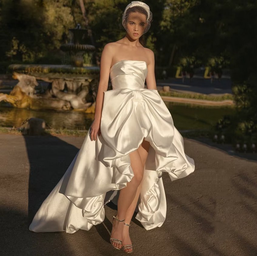 A Linie Satin Vokuhila Brautkleid Gesche Vorne Kurz Hinten Lang&nbsp;Modern