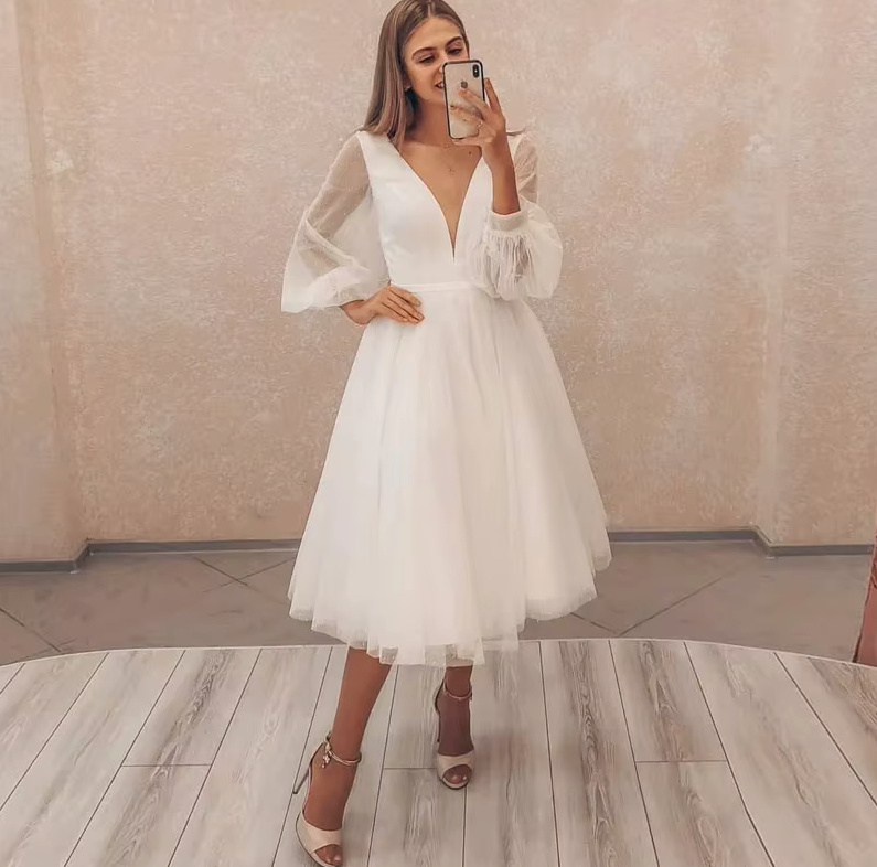 Knielanges Midi Brautkleid Greta mit&nbsp;Ärmel