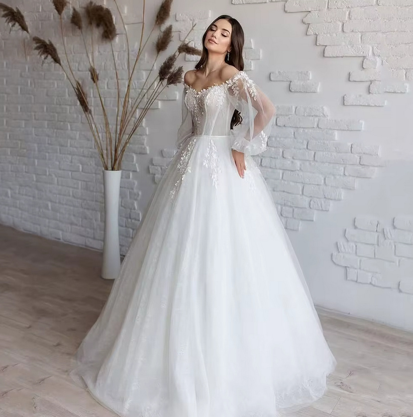 Schulterfreies Boho Style Brautkleid Dagmar mit Spitze und Tüll&nbsp;Ärmeln