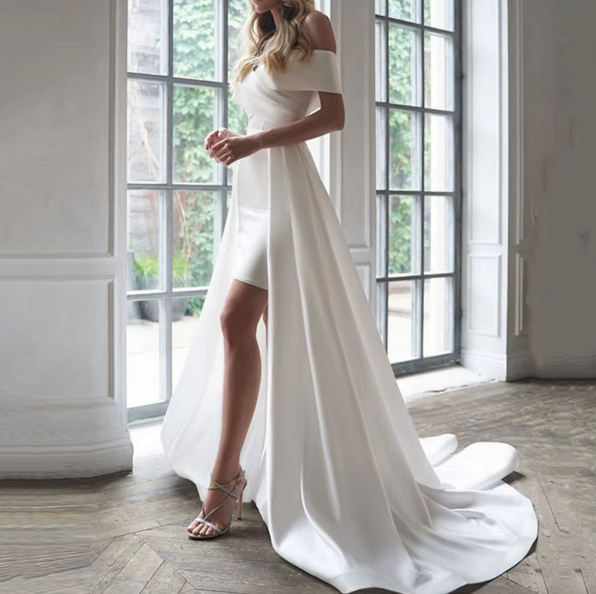 Schulterfreies Vokuhila Brautkleid Diane Schleppe&nbsp;Abnehmbar