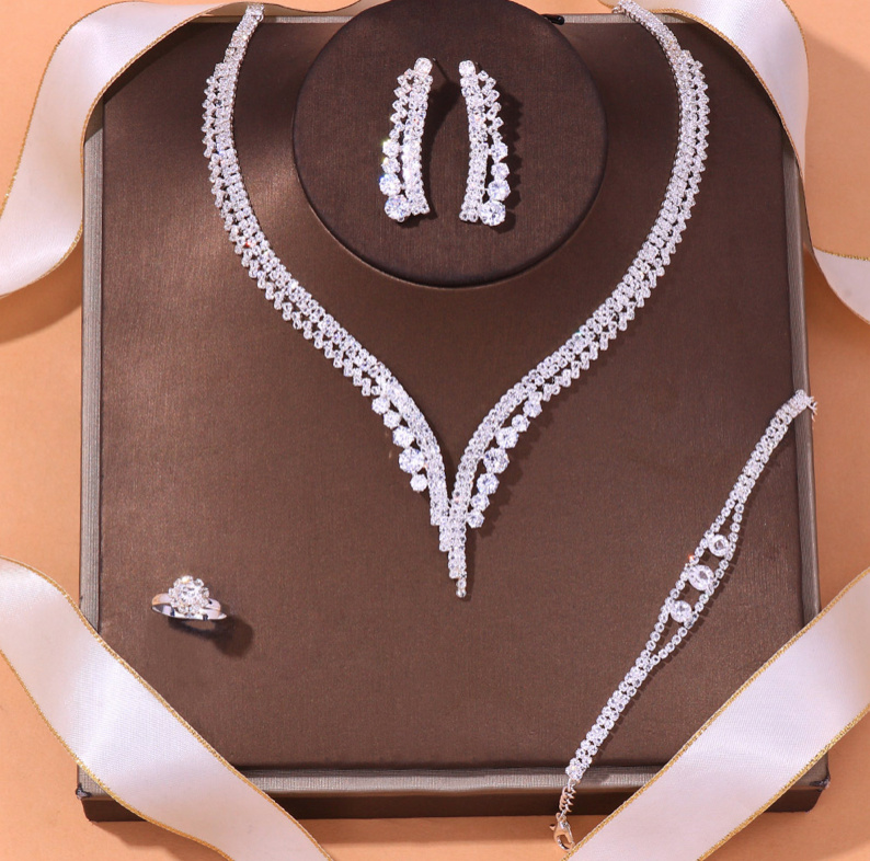 Strass Brautschmuck Set Elele Elegant in Silber Vier&nbsp;Teilig