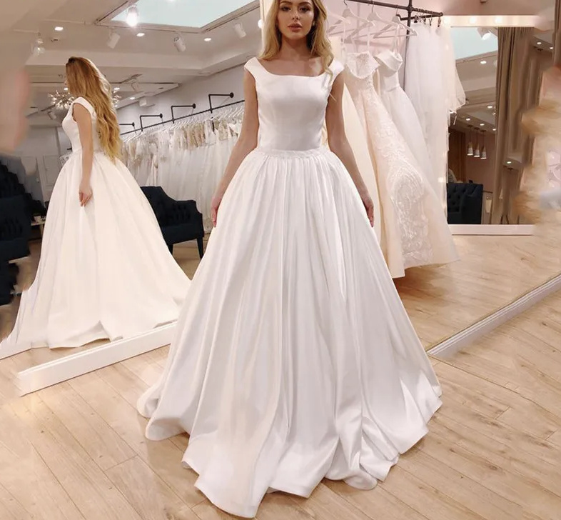 A Linie Satin Brautkleid Antonietta Bodenlang mit U&nbsp;Ausschnitt