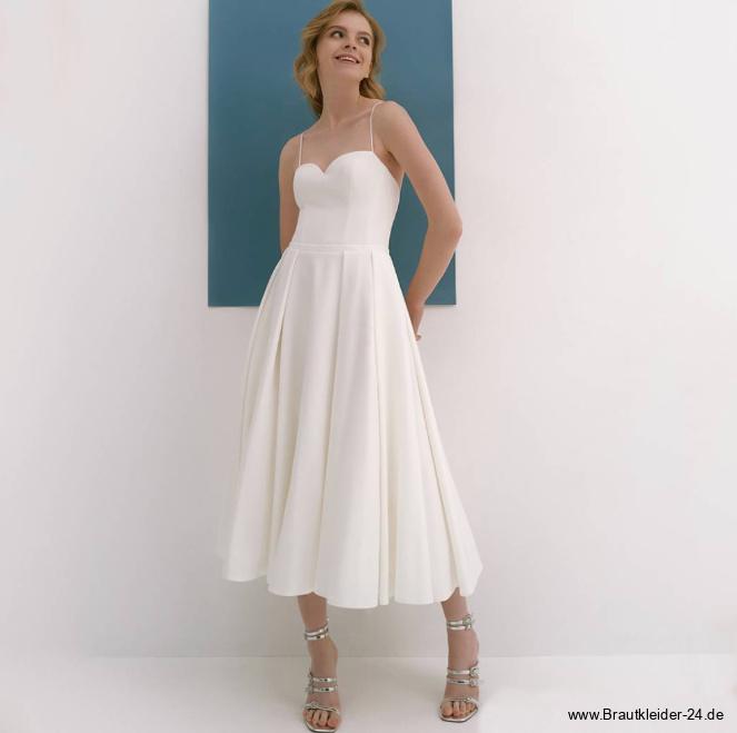 Wadenlanges A-Linie Brautkleid Iniki mit&nbsp;Spaghettiträger