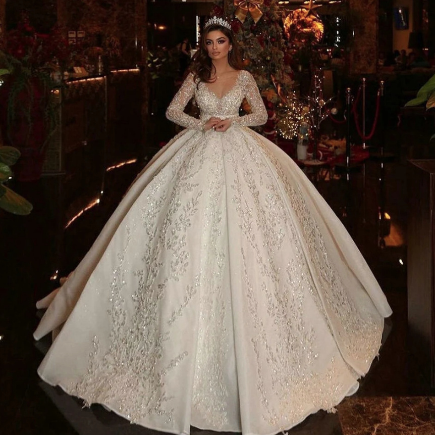 A Linie Brautkleid Anina Bodenlang mit Illusionsausschnitt