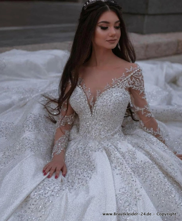 Langarm Kristall Prinzessin Brautkleid Florin mit Schleppe und&nbsp;Stickereien