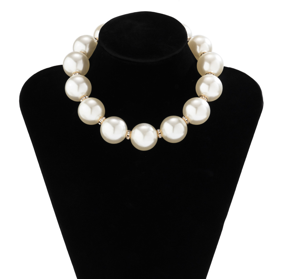 Vintage Braut Halskette Elmira mit XXL Perlen&nbsp;Weiß