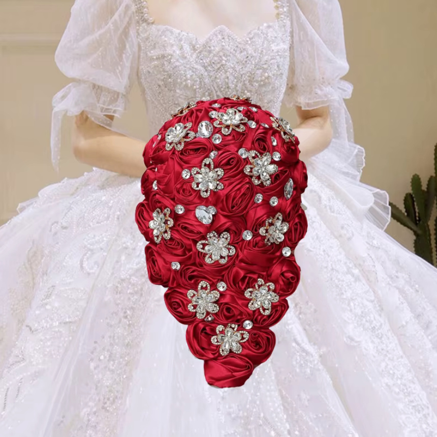 Wasserfall Rosen Perlen Brautstrauss Davina&nbsp;Rot