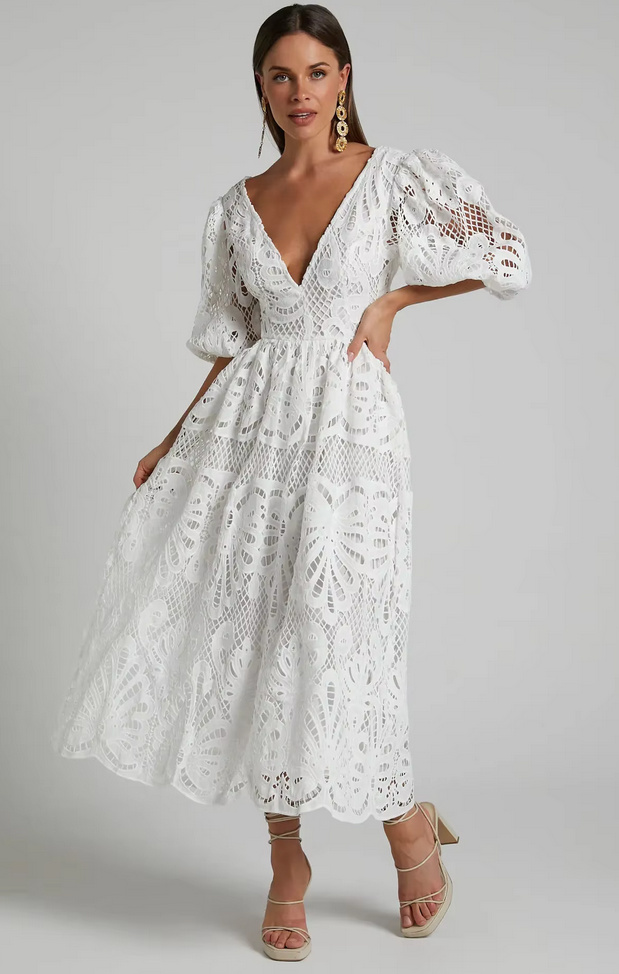 A Linie Cut Out Standesamtkleid Gwynedd in Weiß aus Spitze