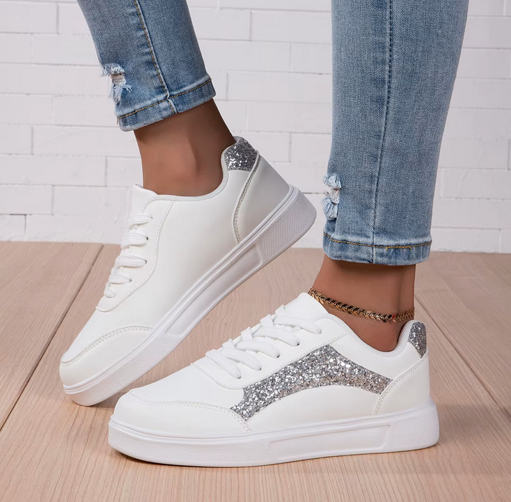Braut Sneackers Hochzeitsschuhe in Weiß mit&nbsp;Applikationen
