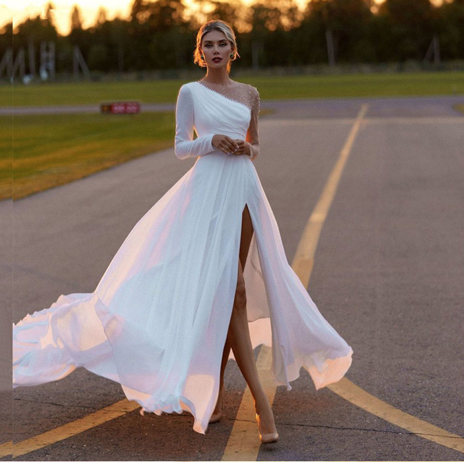 A-Linie Brautkleid Floria mit Illusions Ärmel Perlen Stickereien und&nbsp;Schlitz