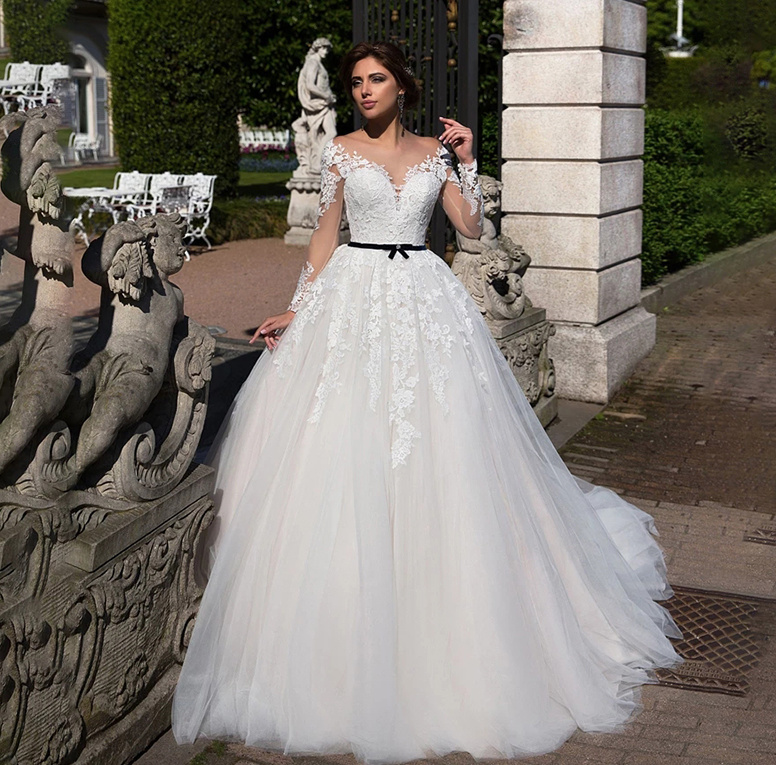 Langarm A-Linie Brautkleid Fjella mit Schärpe Spitze und&nbsp;Schleppe