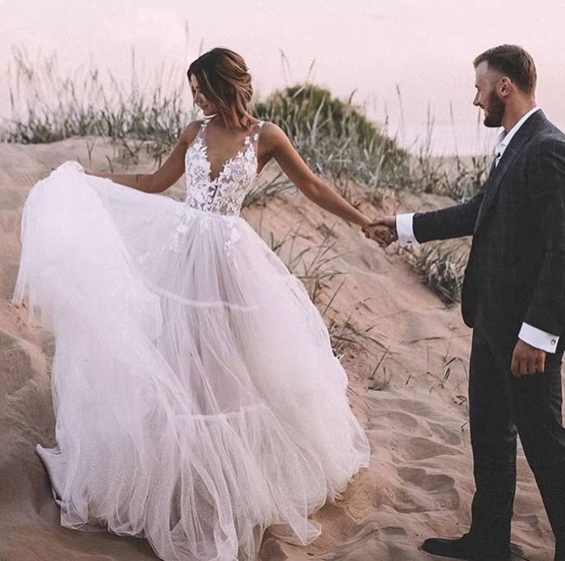 Boho Style Tüll Brautkleid Hochzeitskleid Heidje mit Blumen&nbsp;Spitze