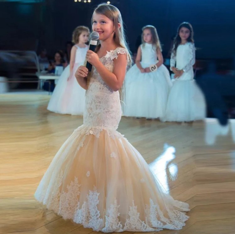 Meerjungfrau Blumenmädchen Kleid Donatella in&nbsp;Champagne