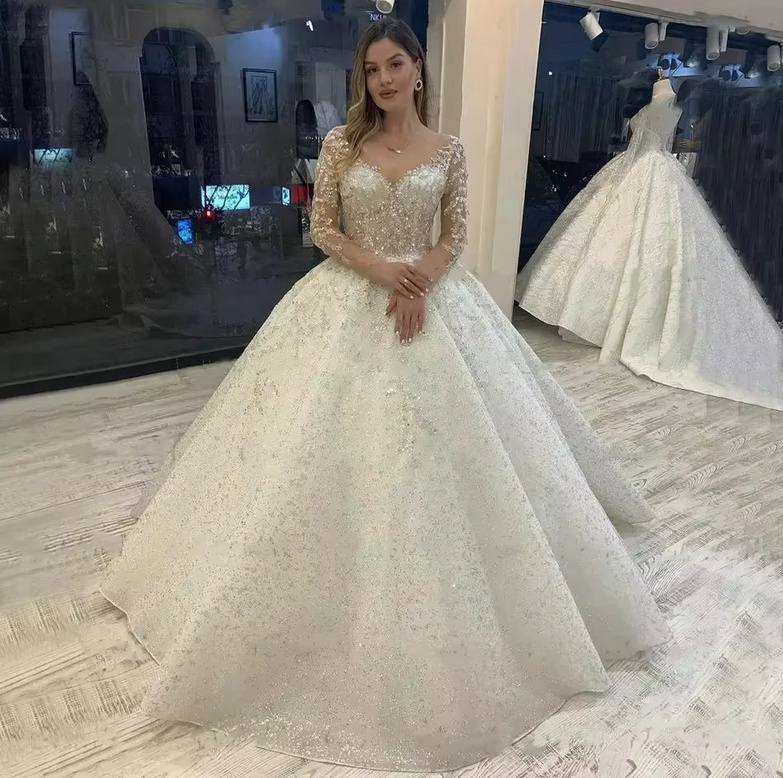 Sparkly Kristall Brautkleid Irmtraud mit Lange Schleppe