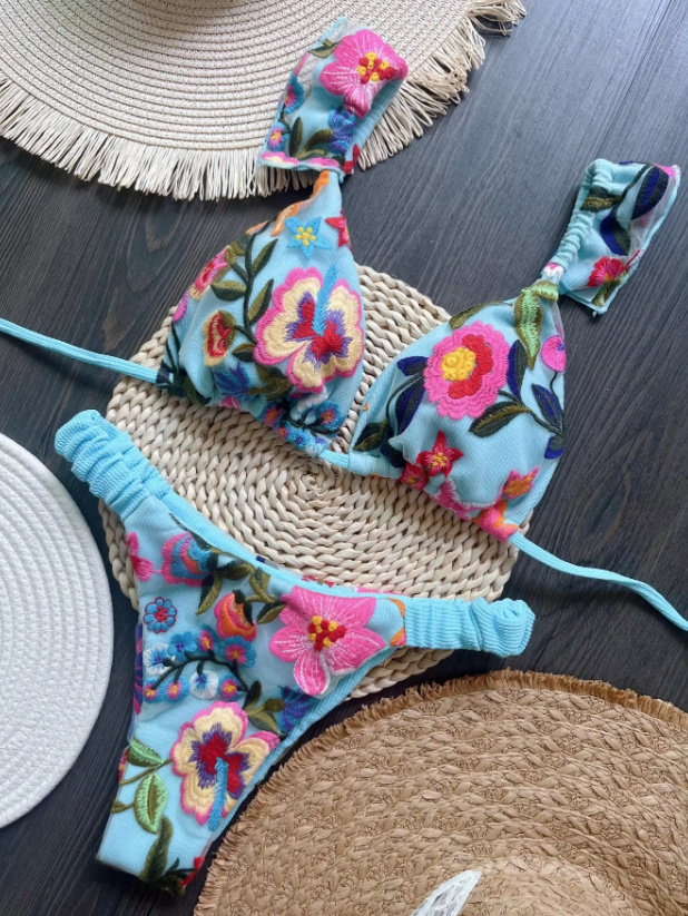 Triangle Bikini 2025 mit Hohe Taille in Hellblau&nbsp;Bestickt