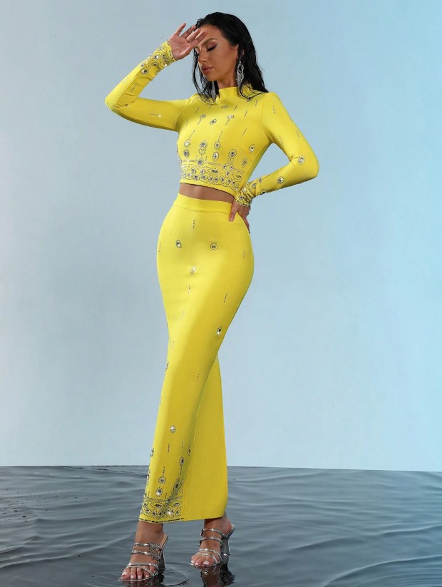 Eleganter Damen Zweiteiler in Gelb mit Strass&nbsp;Applikationen