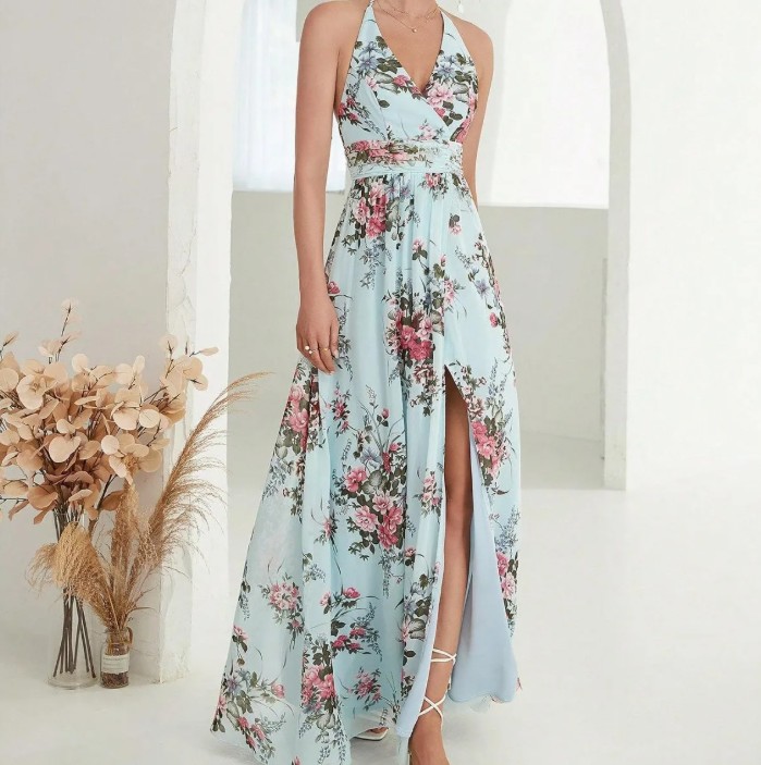Neclholder Maxi Sommerkleid 2025 in Hellblau mit Blumenmuster