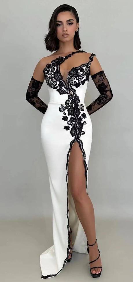 One Shoulder High Cut Brautkleid Sexy mit Schwarze&nbsp;Spitze