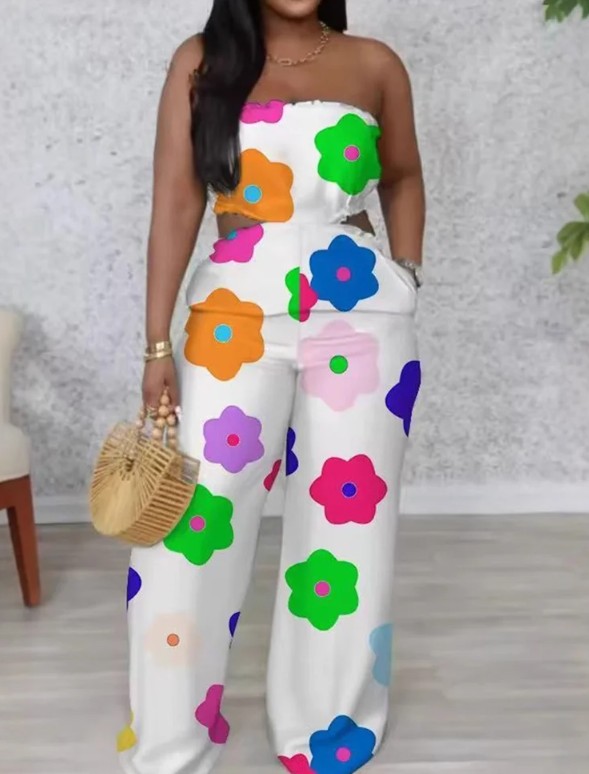 Schulterfreier Sommer Einteiler 2025 Weiß mit&nbsp;Blumen
