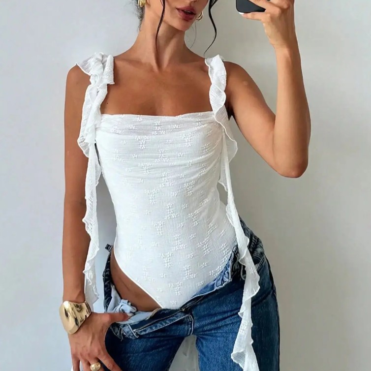 Sexy Body Overall Hidekel für den Standesamt mit&nbsp;Rüschen