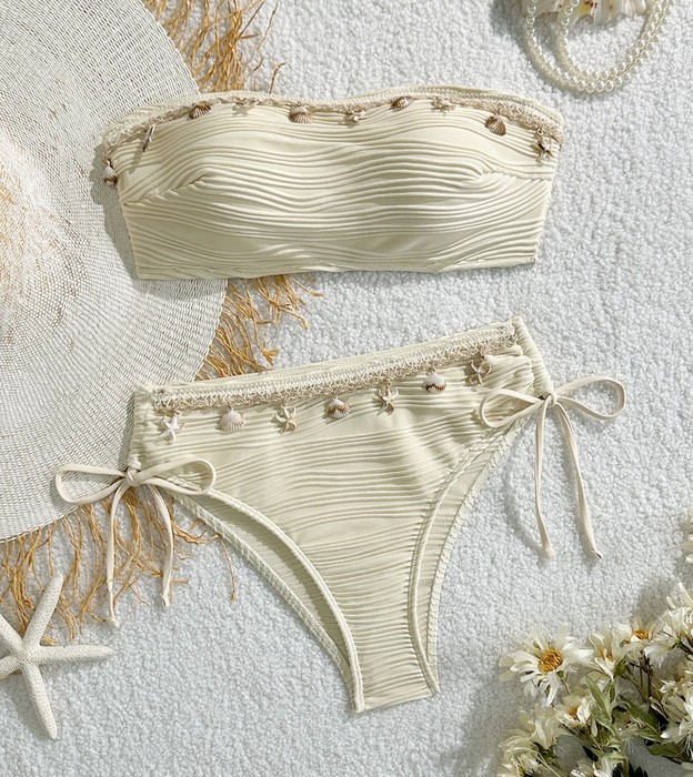 Bandeau Bikini Samira in Ivory mit Muscheln und&nbsp;Seesterne