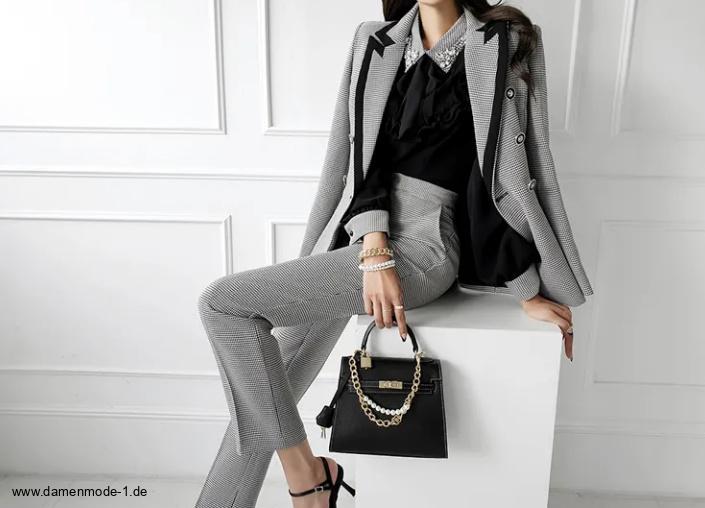 Eleganter Zweireiher Hosenanzug Business Outfit in Grau&nbsp;Kariert