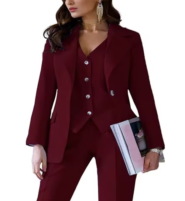 Dreiteiliger Damen Hosenanzug Ernestine in Dunkelrot Elegant Blazer – Weste – Hose im&nbsp;Set