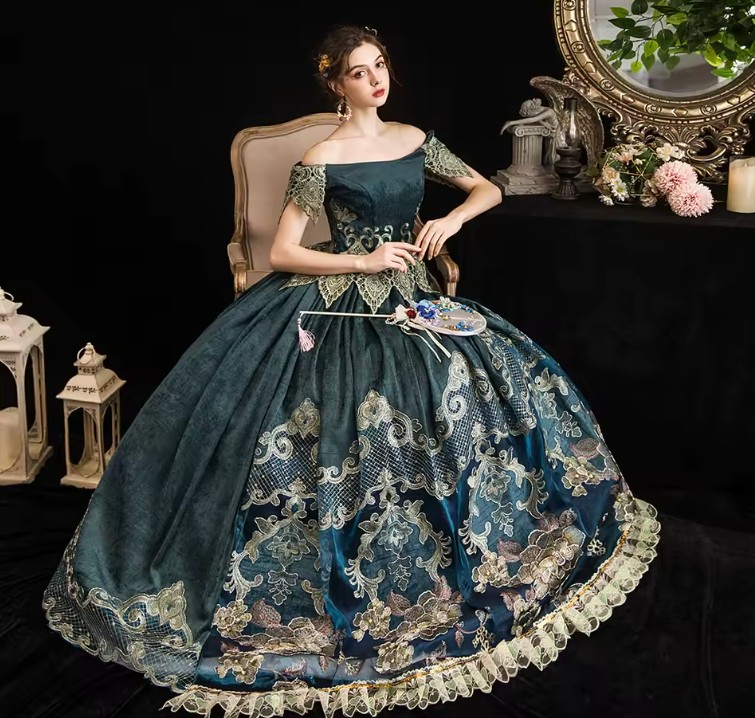  Viktorianisches Brautkleid Helena in Dunkelblau mit&nbsp;Stickereien