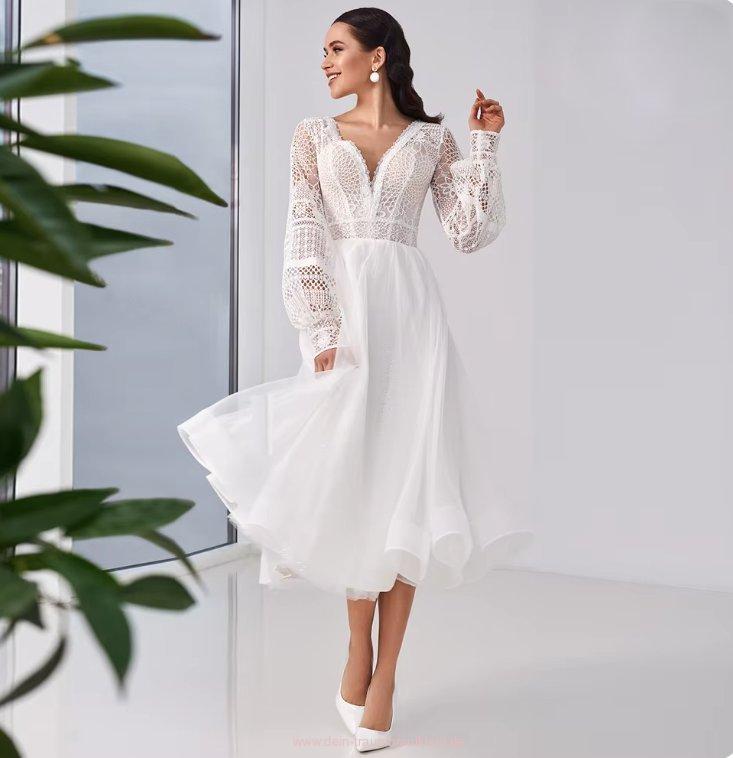 Wadenlanges A Linie Standesamtkleid Anneli mit Spitze und V&nbsp;Ausschnitt