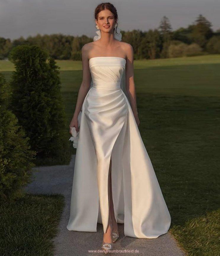 Schulterfreies I Linie Satin Brautkleid Baldrun mit&nbsp;Schleppe