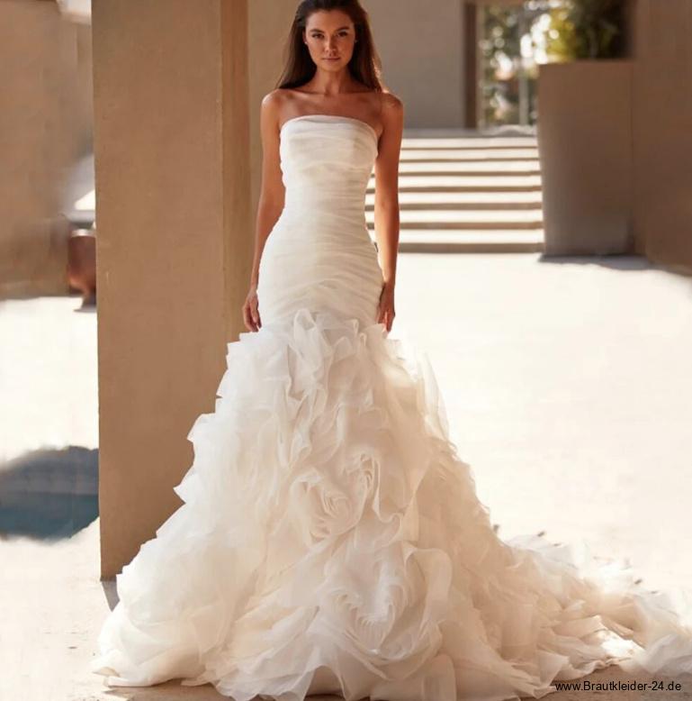 Schulterfreies Meerjungfrau Brautkleid Linda mit Rüschen und&nbsp;Schleppe