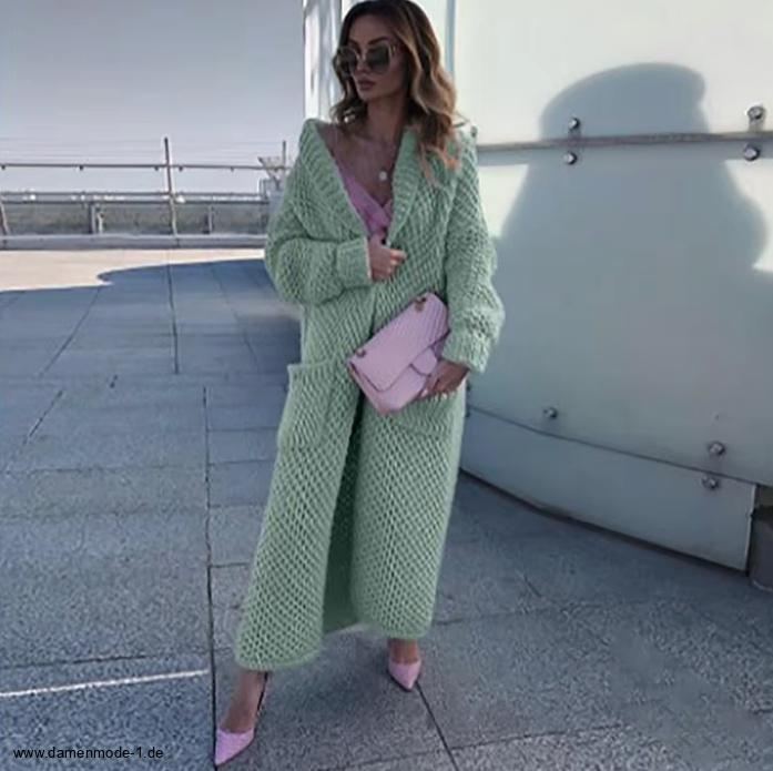 Damen Strickjacke Brietta Lang mit Taschen in&nbsp;Hellgrün