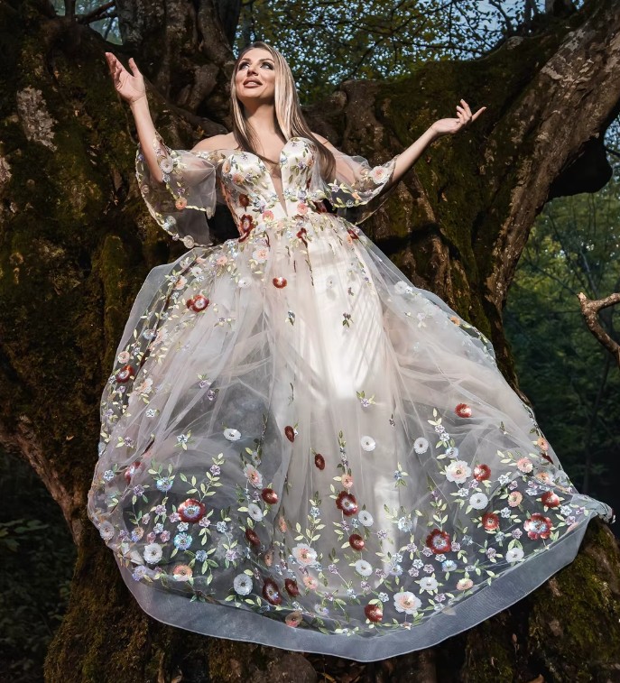 A Linie Boho Style Brautkleid Danai schulterfrei mit Bunte&nbsp;Blumen