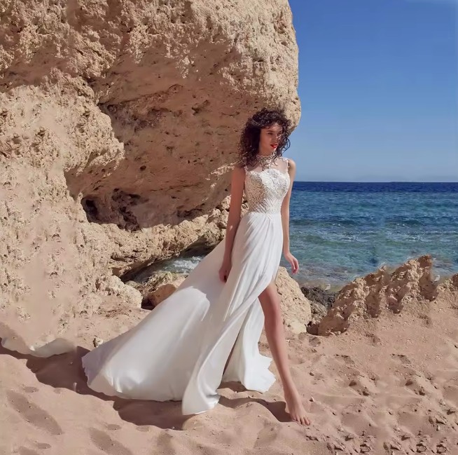 A Linie Boho Style Brautkleid Dinah Ärmellos mit Spitze und&nbsp;Perlen