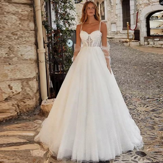 A Linie Brautkleid Elia mit Spaghettiträger und Lingerie&nbsp;Oberteil