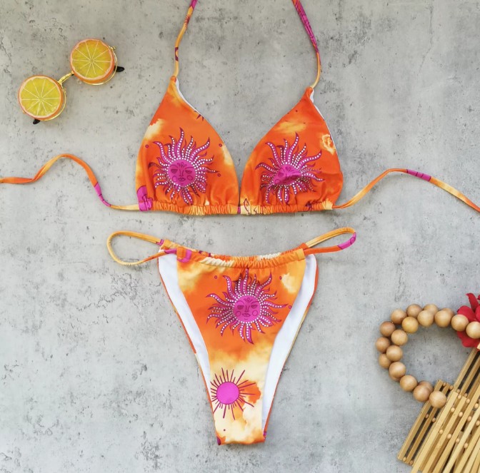 Brasilianischer Halterneck Bikini Samoa in Orange mit Strass&nbsp;Applikationen