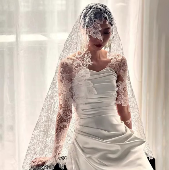 Brautschleier Heiderose aus&nbsp;Spitze