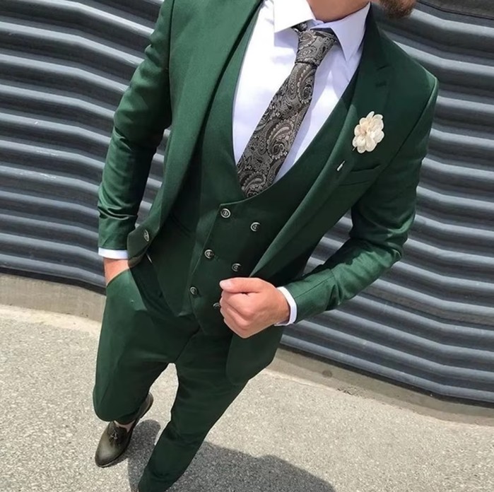 Hochzeitsanzug für den Bräutigam Dreiteilig mit Weste in&nbsp;Dunkelgrün