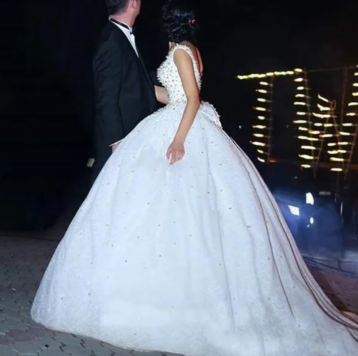 Klassisches Prinzessinnen Brautkleid Ileya mit Perlen&nbsp;Applikationen