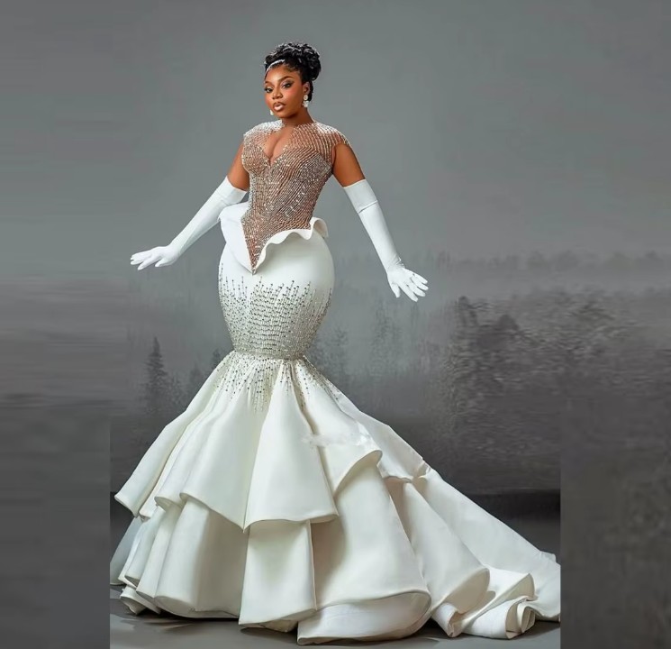 Meerjungfrau Luxus Brautkleid Inka mit Illusion Ausschnit und Perlen Strass&nbsp;Applikationen