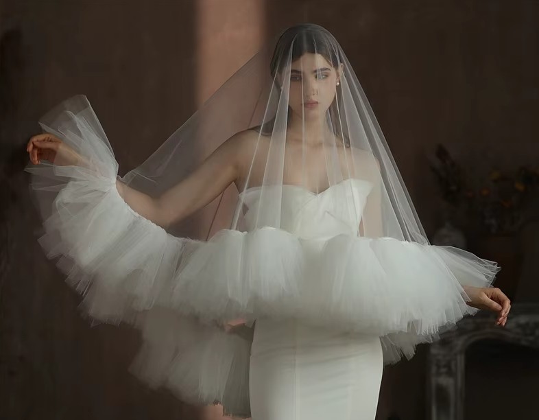 Romantischer Braut Schleier Eleonora mehrschichtig mit&nbsp;Rüschenrand