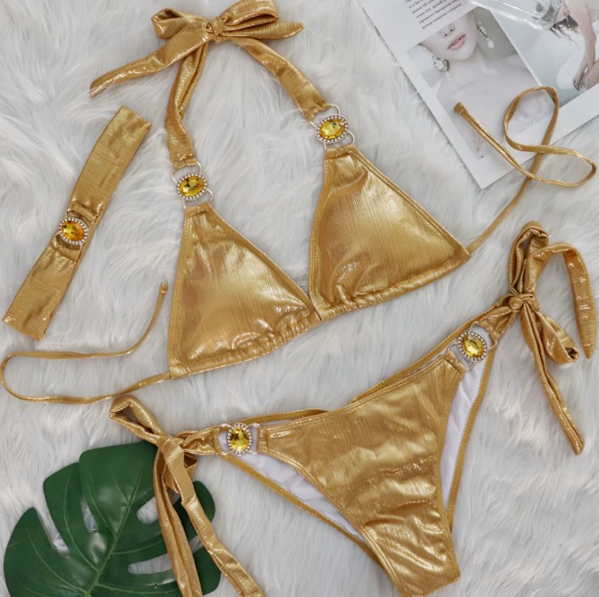 Strass Push Up Halterneck Bikini Sayuri Dreiteilig in&nbsp;Gold