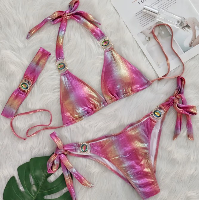 Strass Push Up Halterneck Bikini Sayuri Dreiteilig in&nbsp;Pink