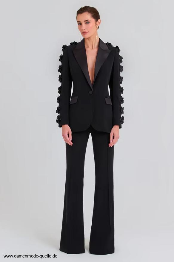Eleganter Damen Hosenanzug in Schwarz mit 3D Blumen Applikationen
