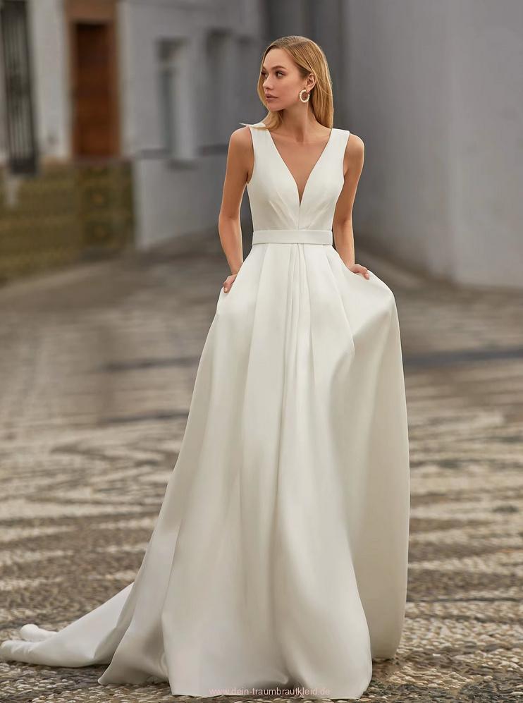 A Linie Satin Brautkleid Désirée Hochzeitskleid mit V Ausschnitt und&nbsp;Schleppe