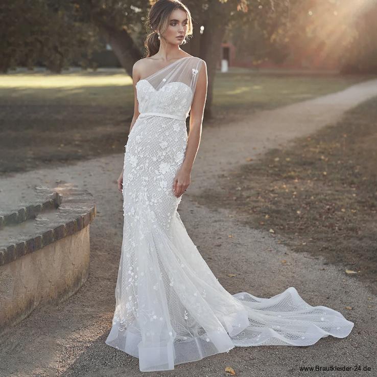 One Shoulder Brautkleid Lexa mit Schleppe und Blumenspitze