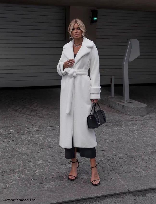 Langer Wintermantel Flauschig zum Binden in&nbsp;Weiß